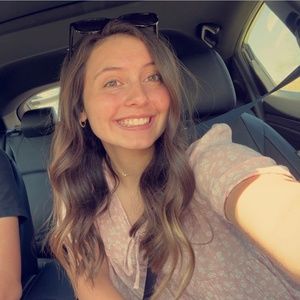 Meet your Posher, Annie